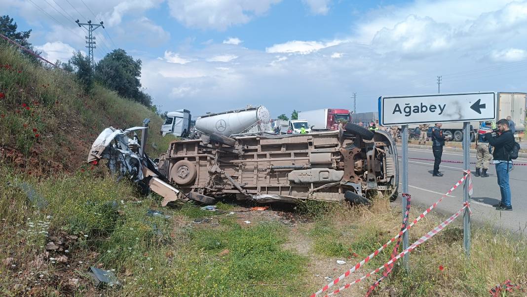 Gaziantep’ten yürek yakan fotoğraf! Yan yana toprağa verildiler 44